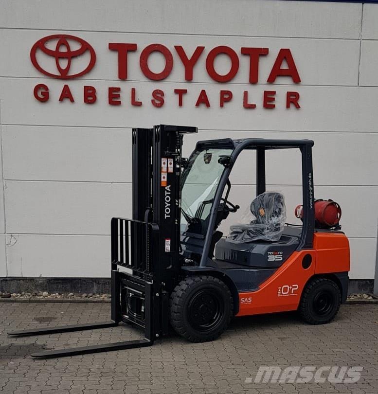 Toyota 02-8FGJF35 Gas Stapler