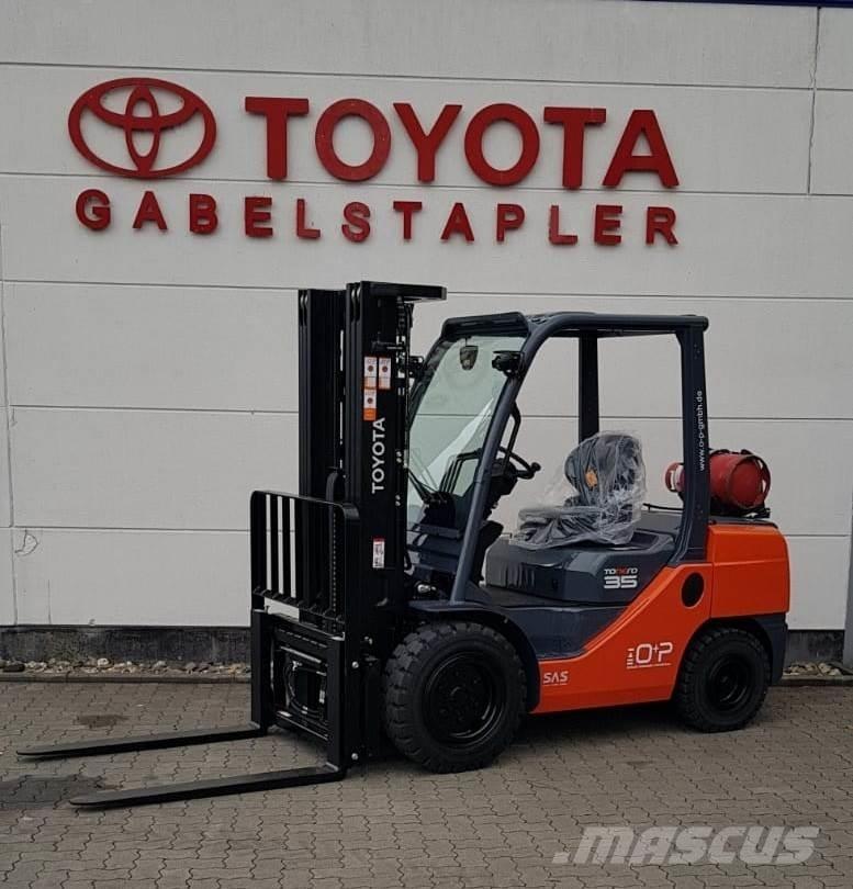 Toyota 02-8FGJF35 Gas Stapler