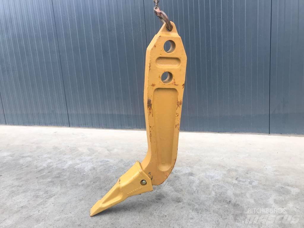 Komatsu D65 Shank Aufreisser