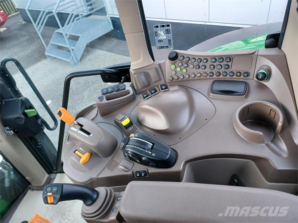 John Deere 6120M Traktoren