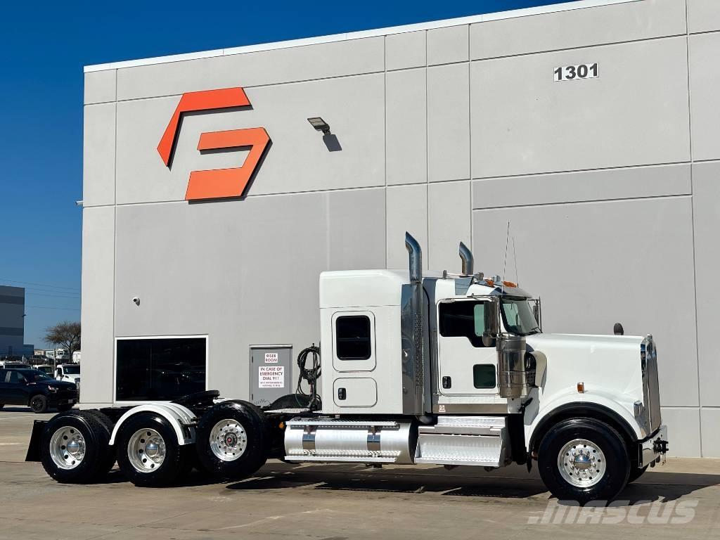 Kenworth W 900 Sattelzugmaschinen
