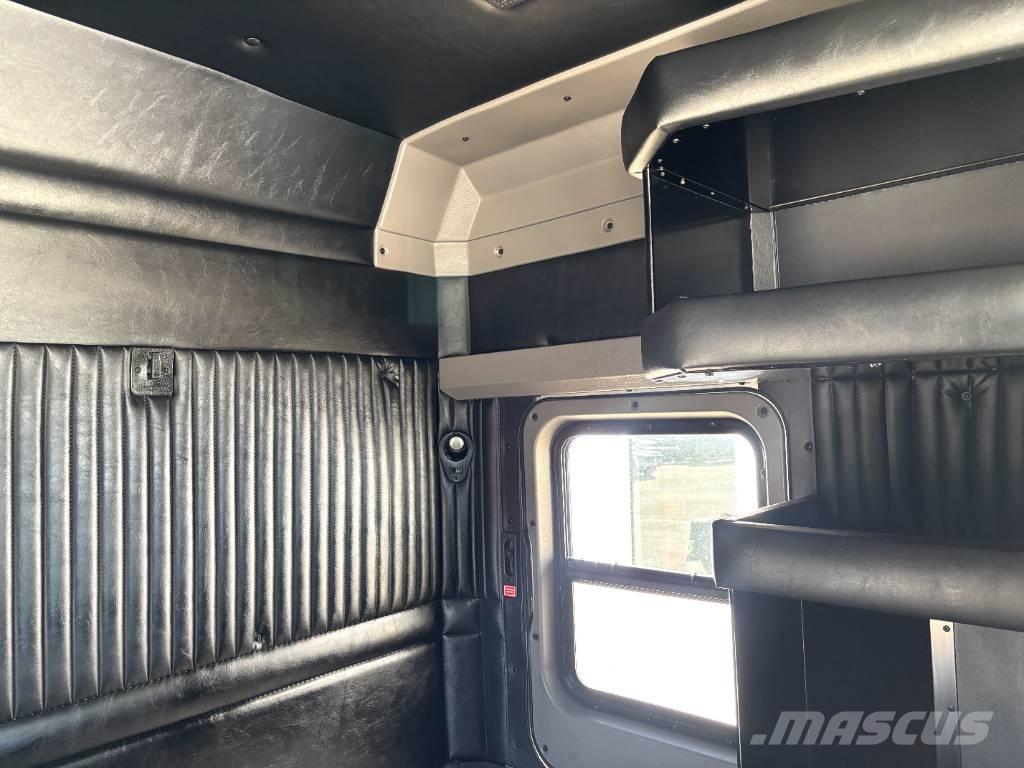 Kenworth W 900 Sattelzugmaschinen