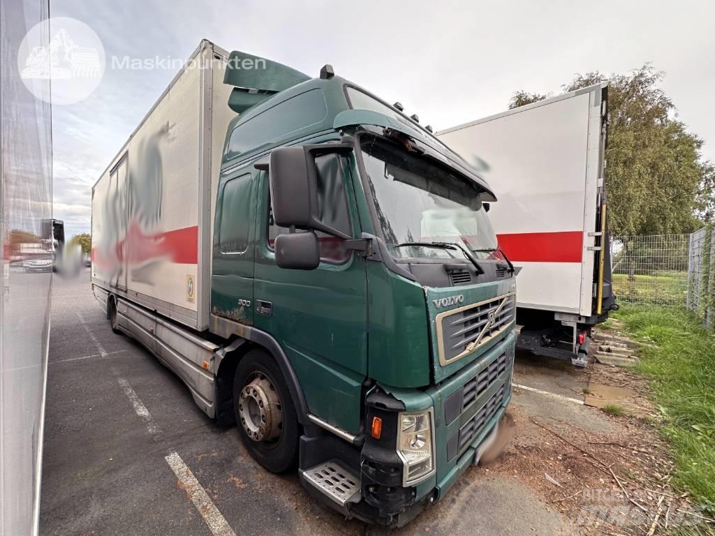 Volvo FM 9 300 Kastenaufbau