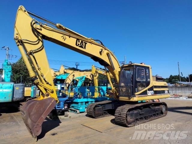 CAT 320 Raupenbagger
