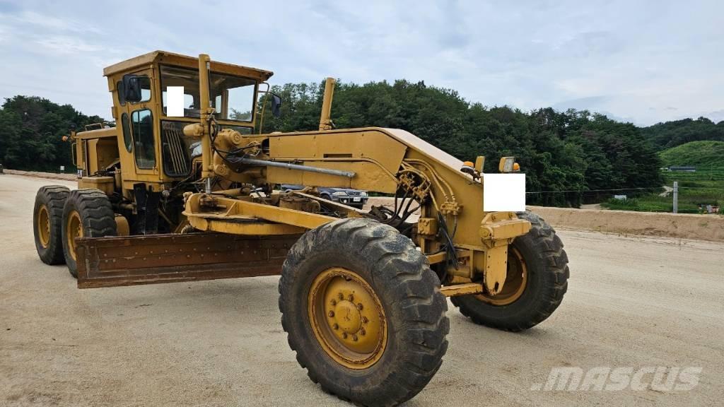 CAT 12 G Grader