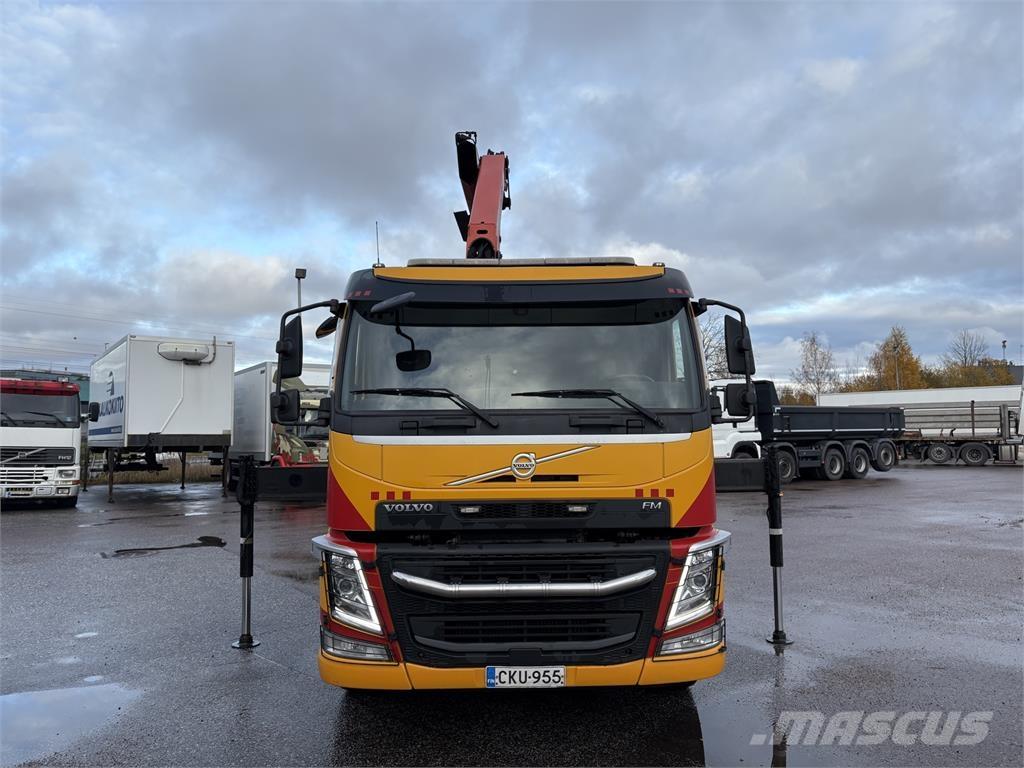 Volvo FM370 6x2 Kranwagen
