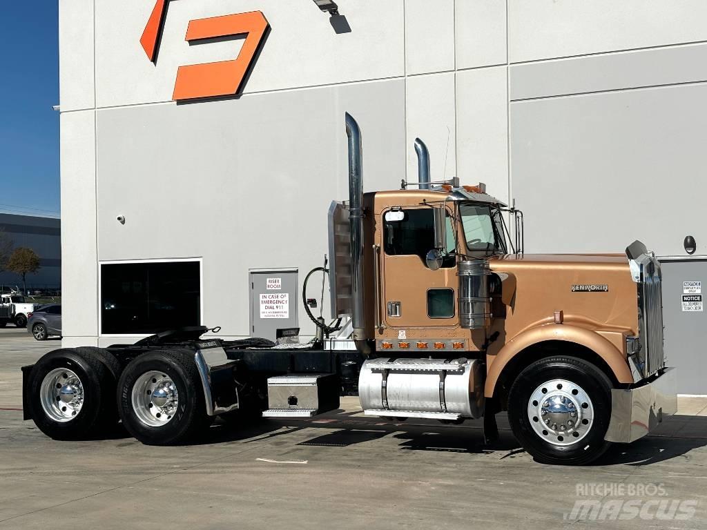 Kenworth W 900 Sattelzugmaschinen