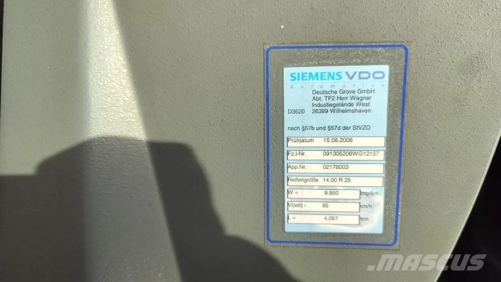 Grove GMK5130-1 All-Terrain-Krane