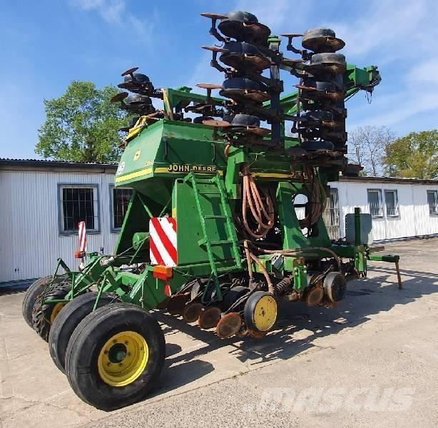 John Deere 750 A Sonstige Landmaschinen