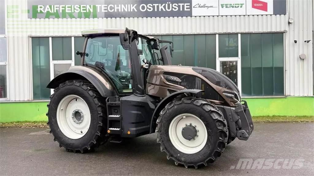 Valtra q 285 Traktoren