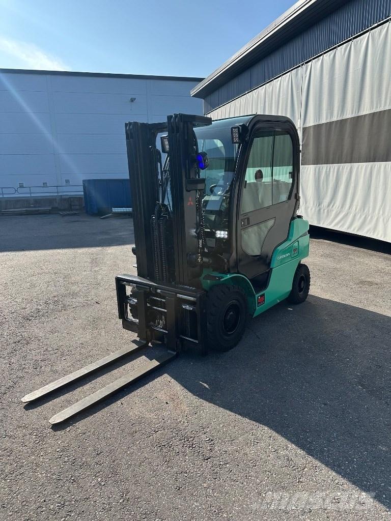 Mitsubishi FD 25 N Diesel Stapler