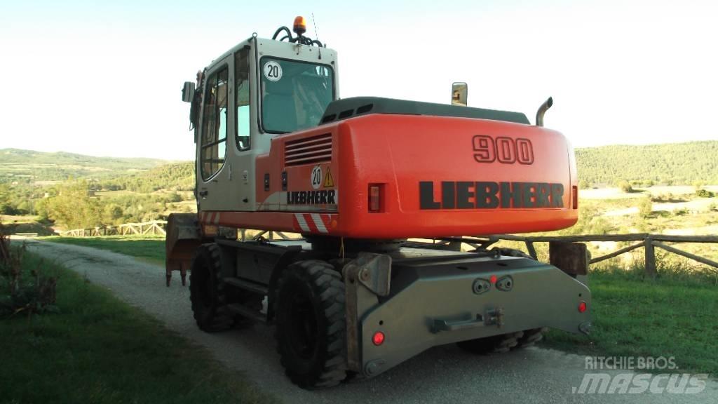 Liebherr A 900 C Mobilbagger