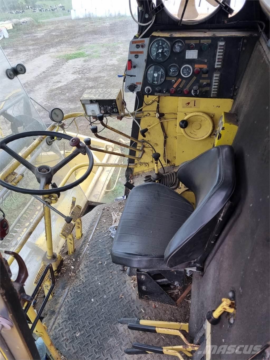 New Holland 8050 Mähdrescher