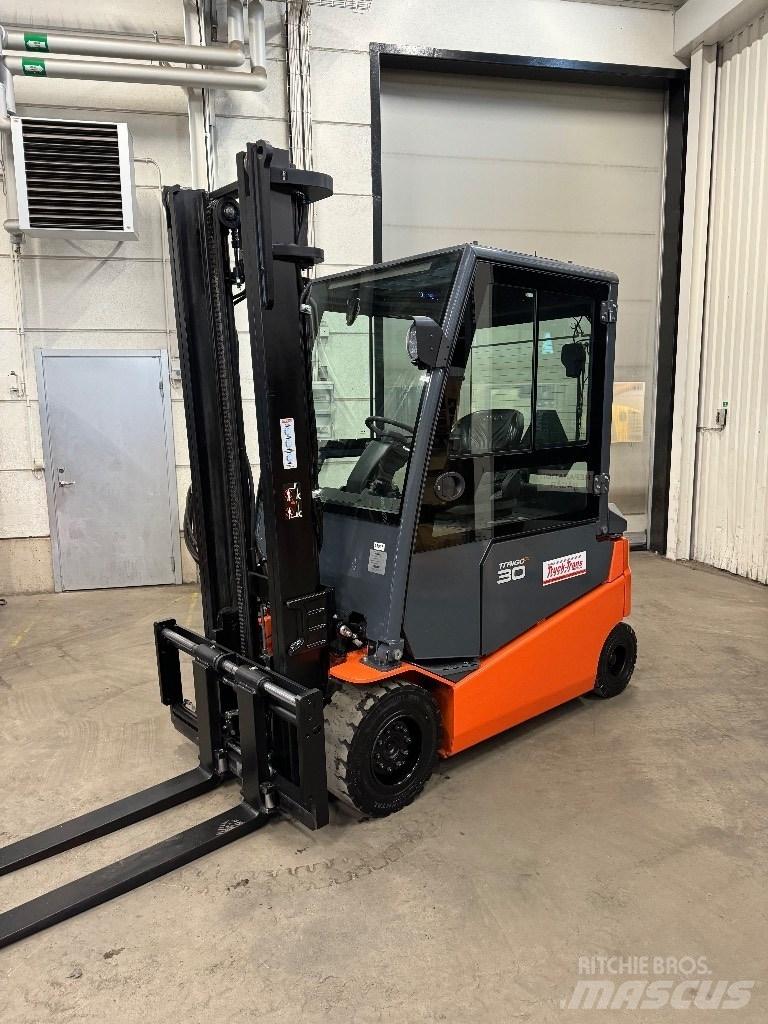 Toyota 8FBMT30 Elektro Stapler