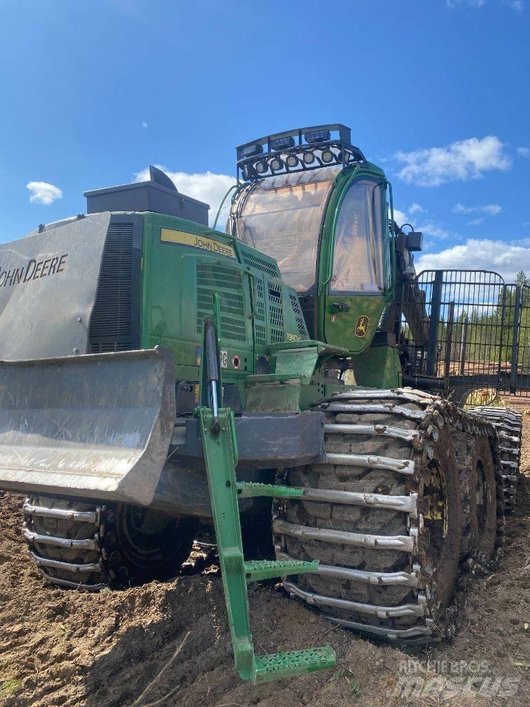 John Deere 1910G Forwarder