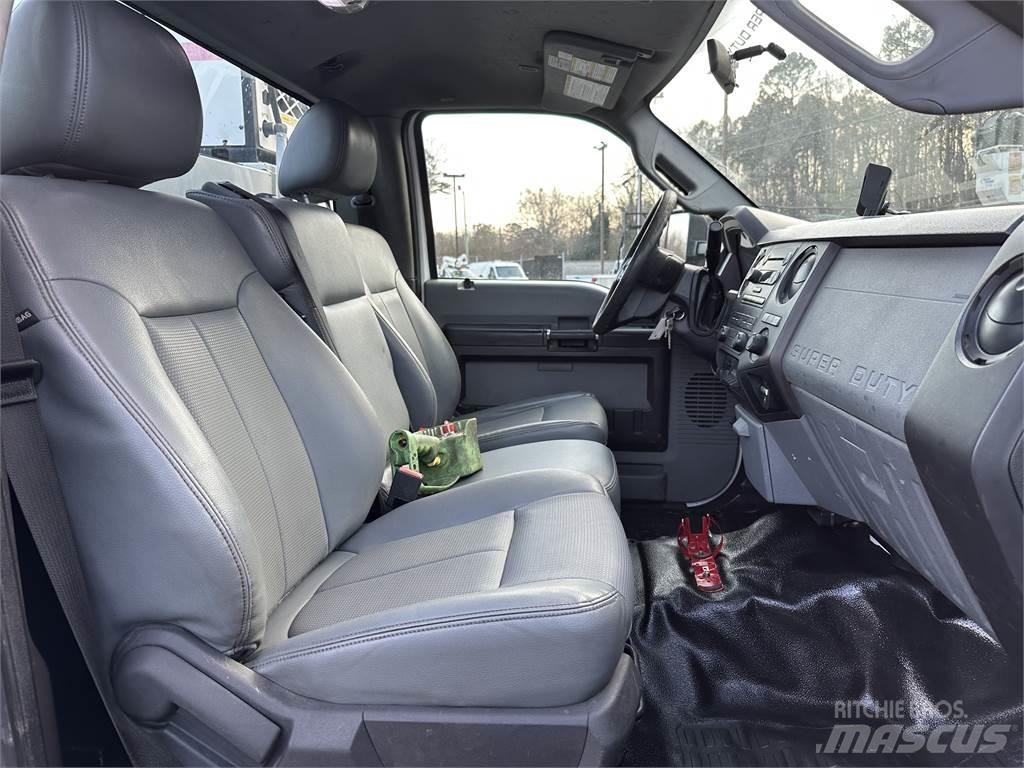 Ford F550 Kommunal-Sonderfahrzeuge