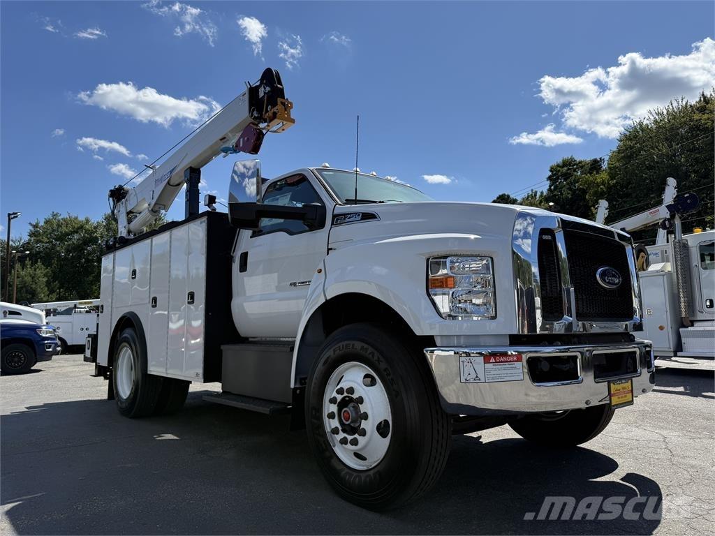Ford F750 Kommunal-Sonderfahrzeuge
