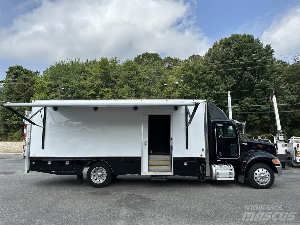 Peterbilt 337 Andere Fahrzeuge