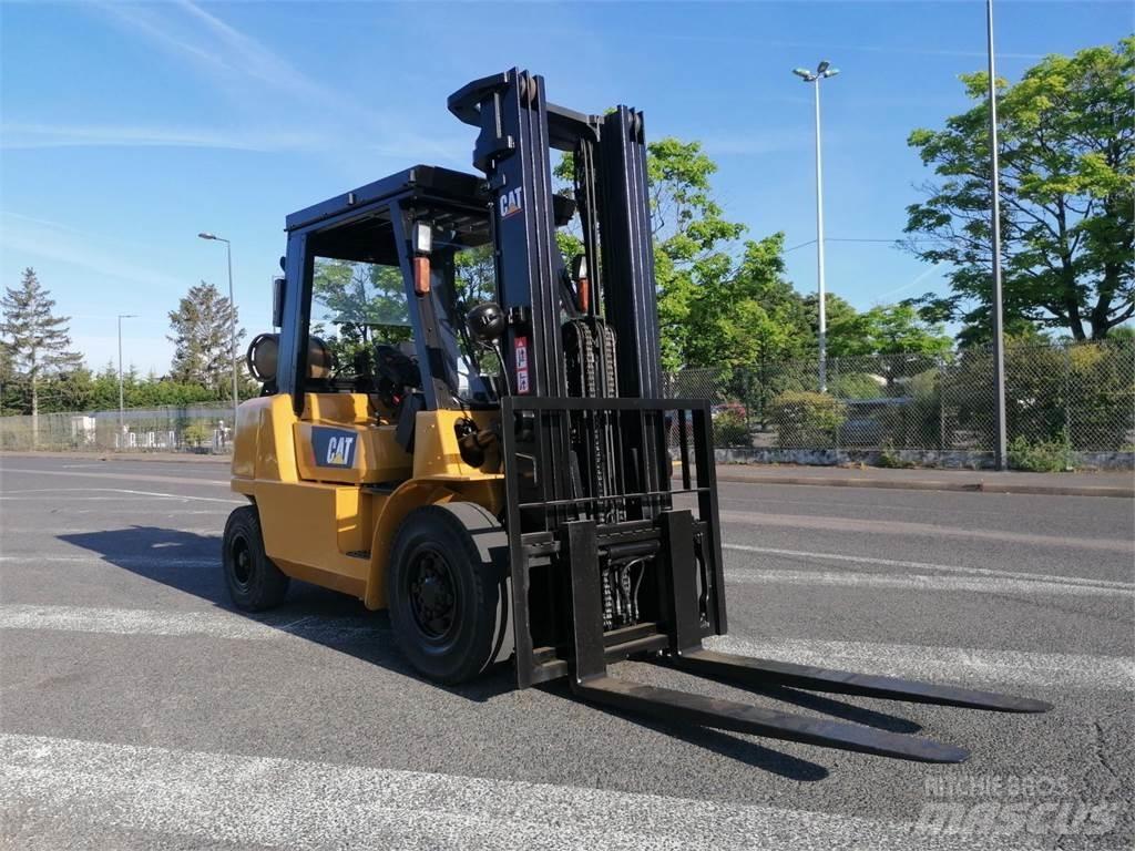 CAT GP40KL Andere Gabelstapler