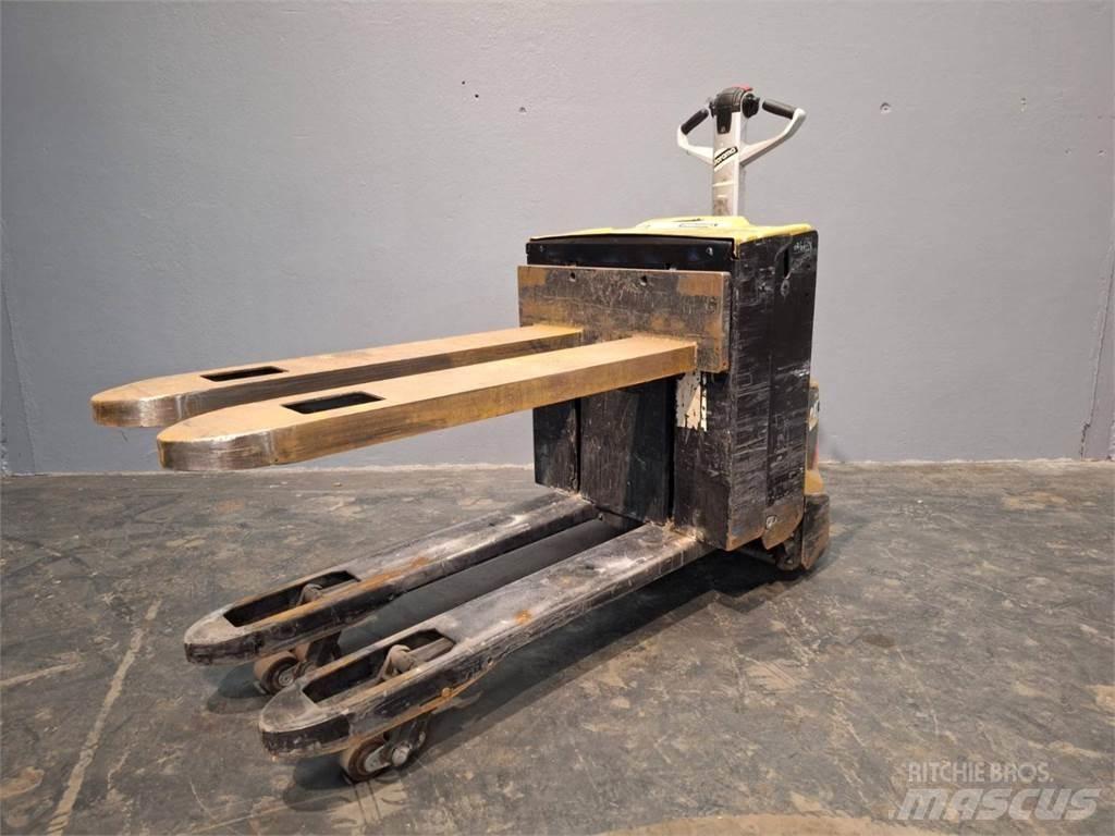 CAT NPP20N2E Deichselstapler