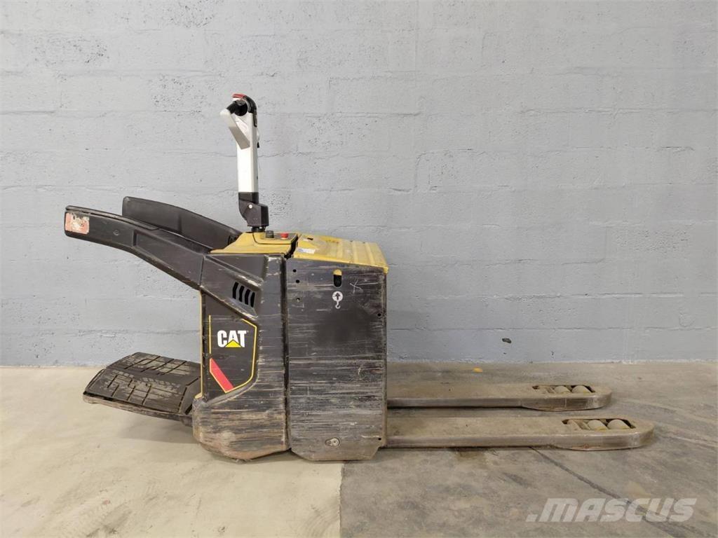 CAT NPV20N2 Selbstfahrstapler