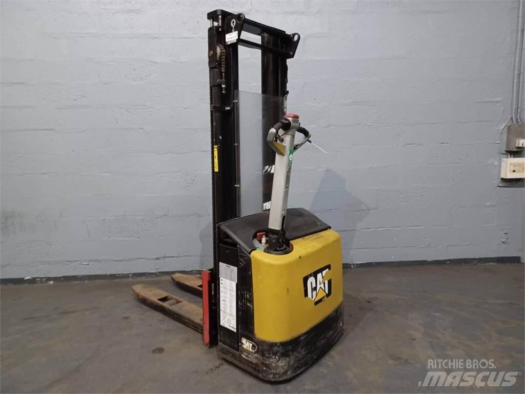 CAT NSP12N Deichselstapler
