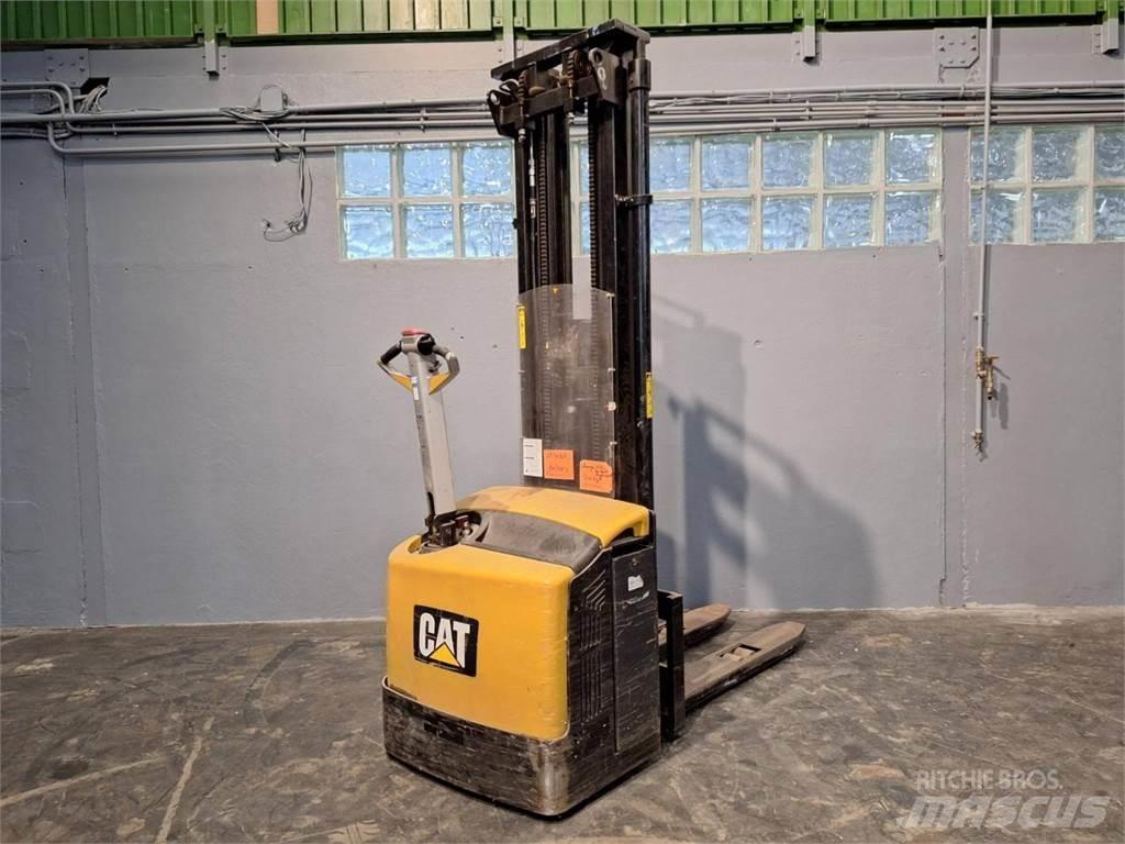 CAT NSP16N Deichselstapler