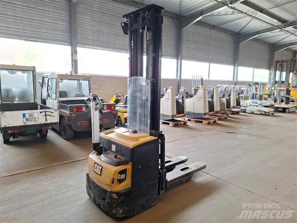 CAT NSP16N2 Deichselstapler