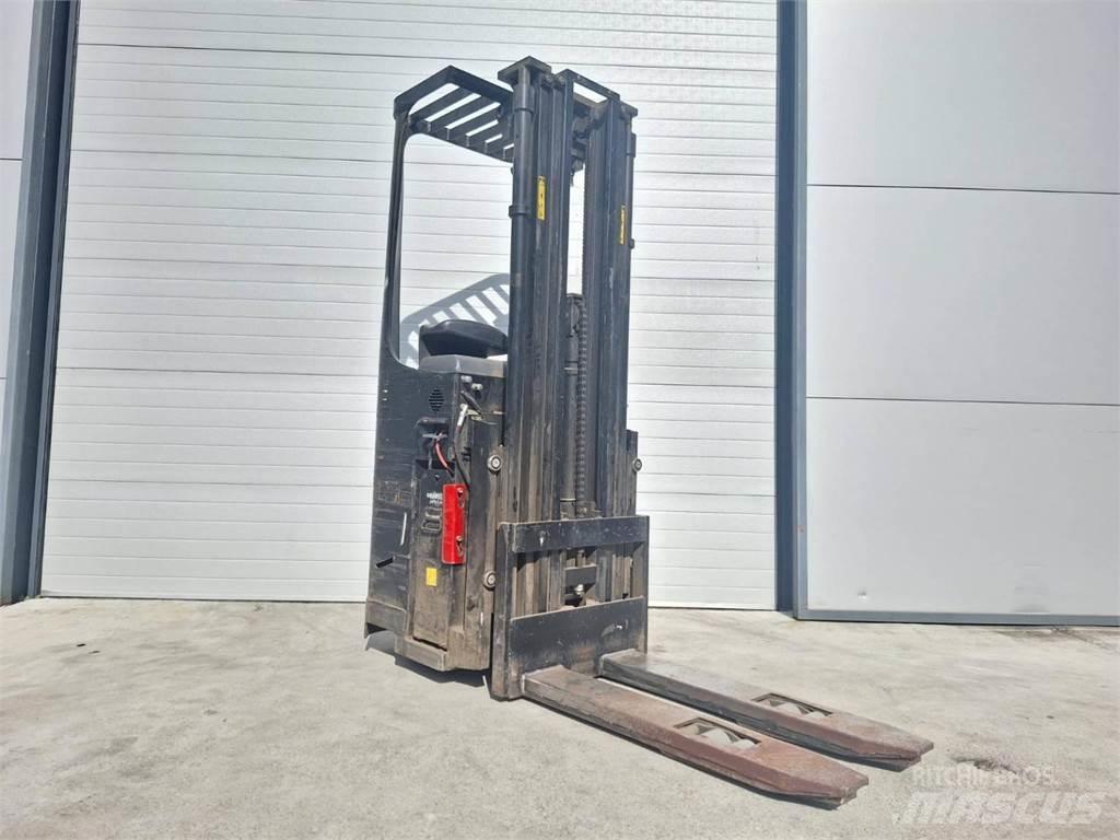 CAT NSR16NI Selbstfahrstapler