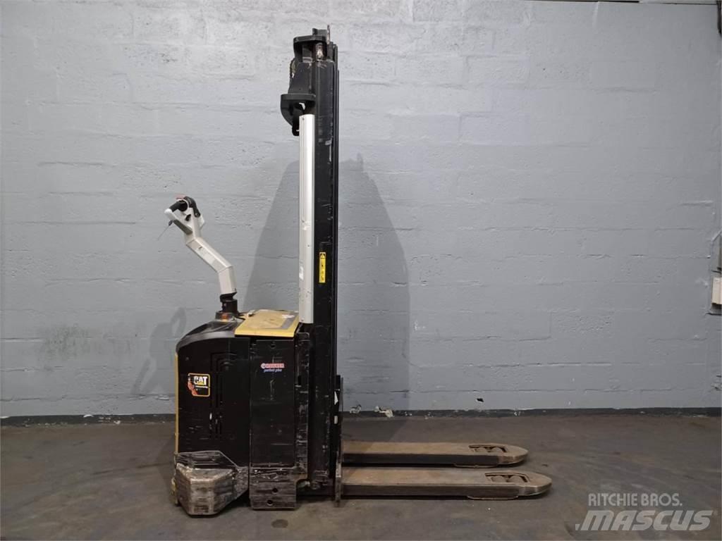 CAT NSV16Ni Deichselstapler
