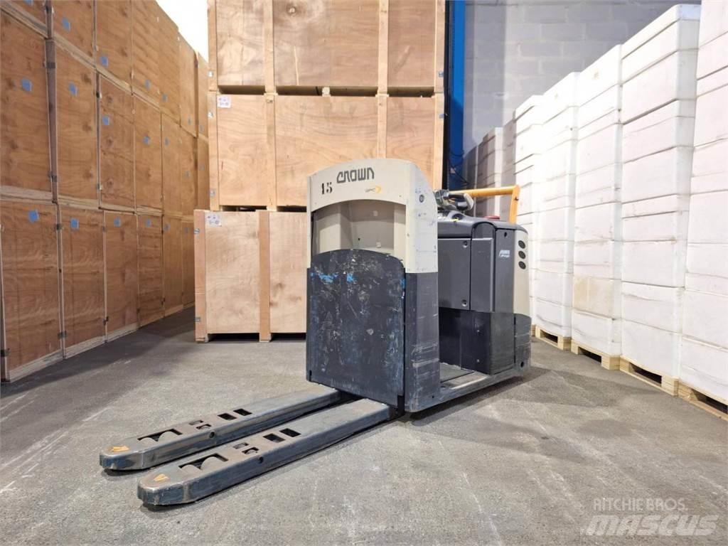 Crown GPC3020 Niederhub-Kommissionierer