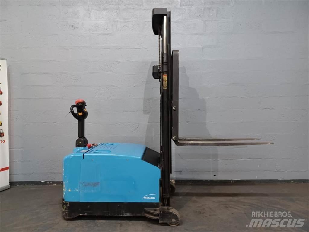 Heli CDD12 Deichselstapler