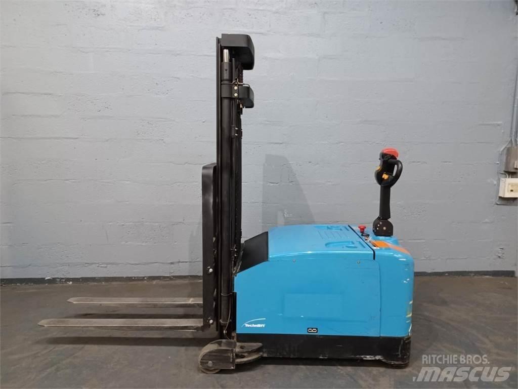 Heli CDD12 Deichselstapler