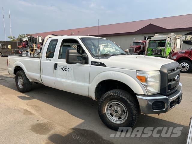 Ford SUPER DUTY 4X4 Sonstige Baumaschinen