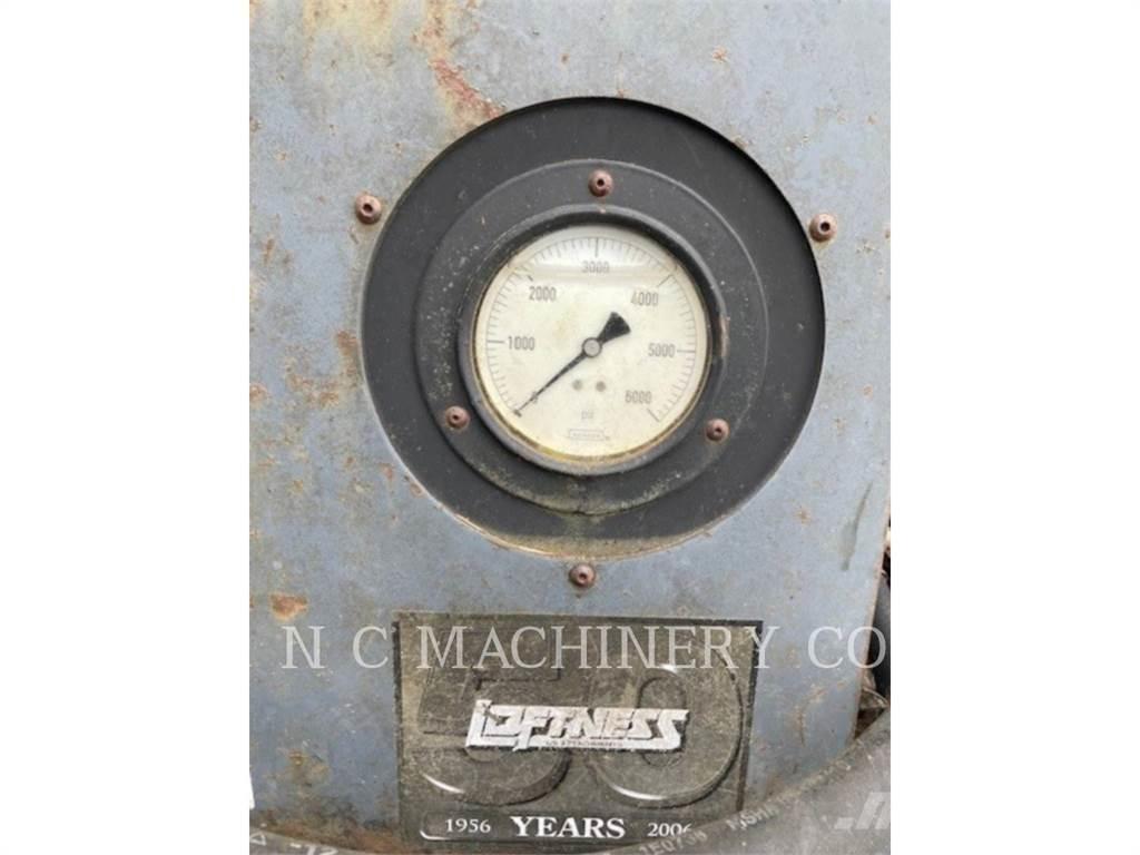  73AXH427 Kompaktlader