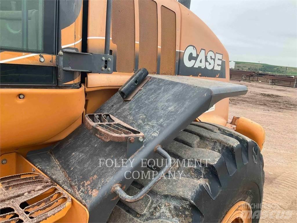 CASE 821E Radlader