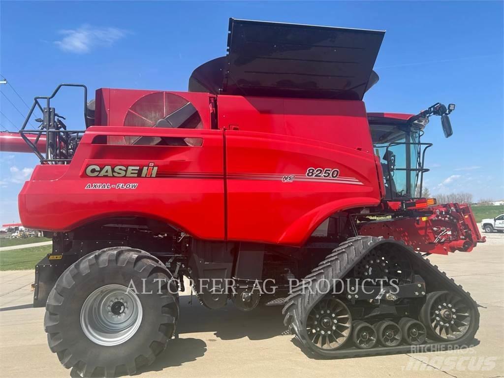 Case IH 8250 Mähdrescher