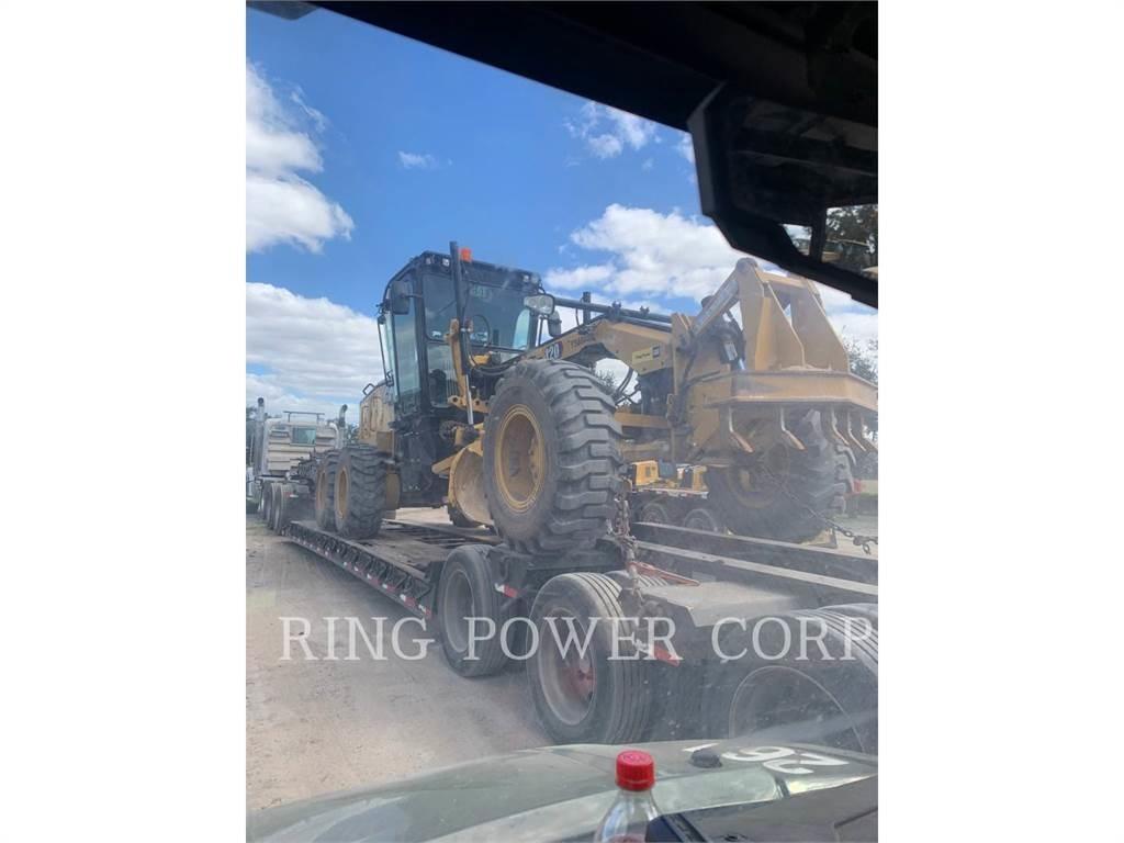 CAT 120 LVR Grader