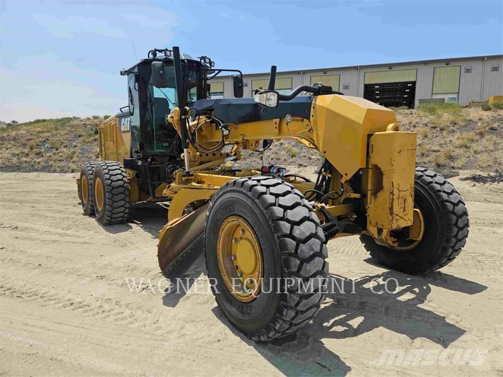 CAT 120M2 AWD Grader