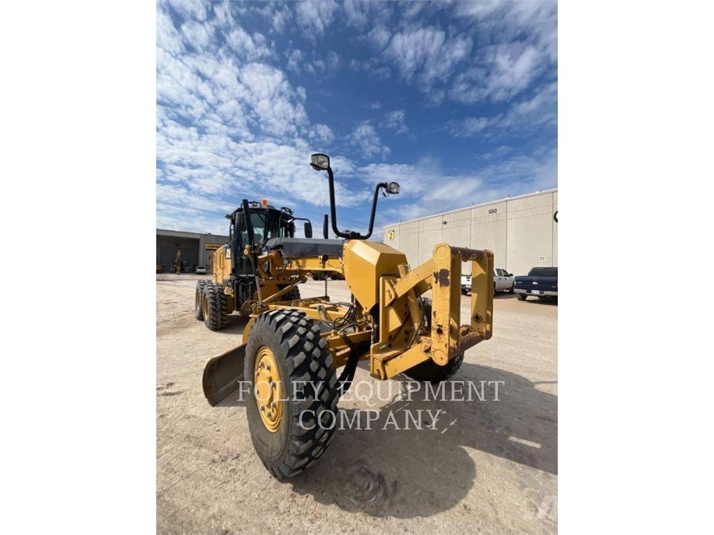CAT 120M2AW Grader
