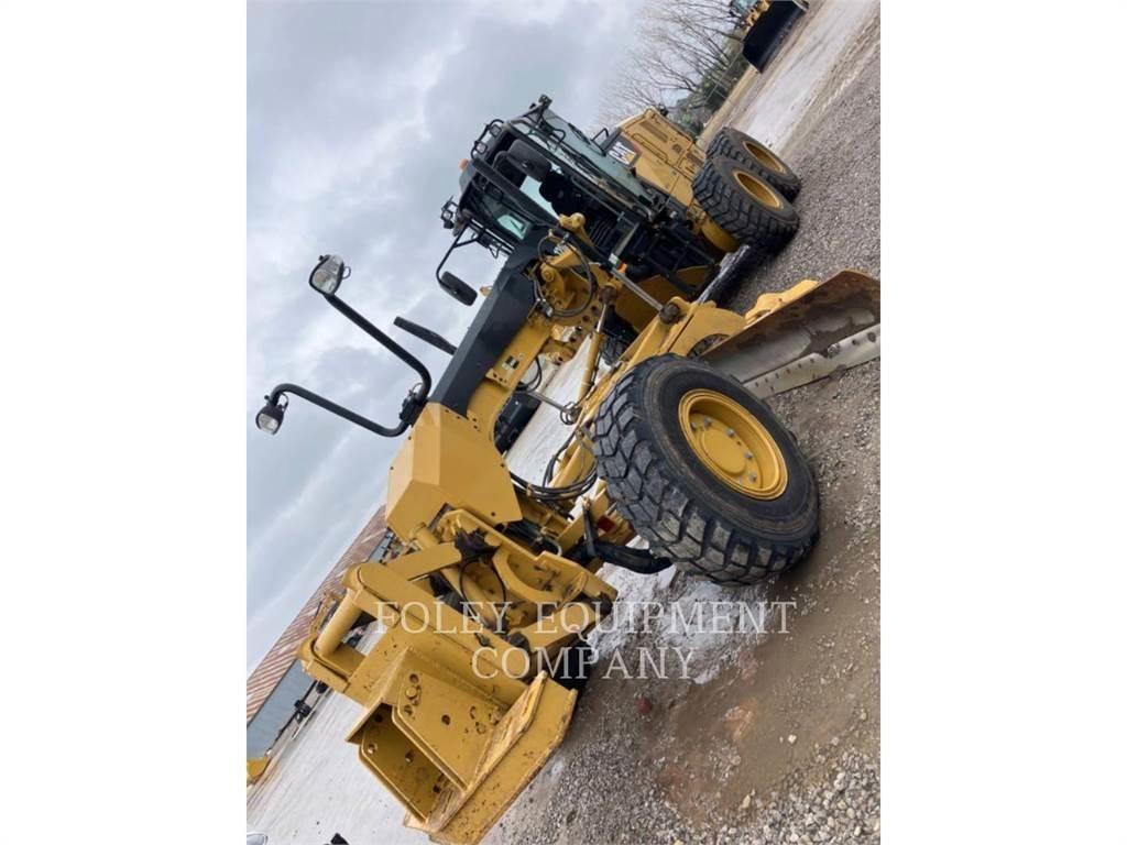CAT 120M2AWD Grader