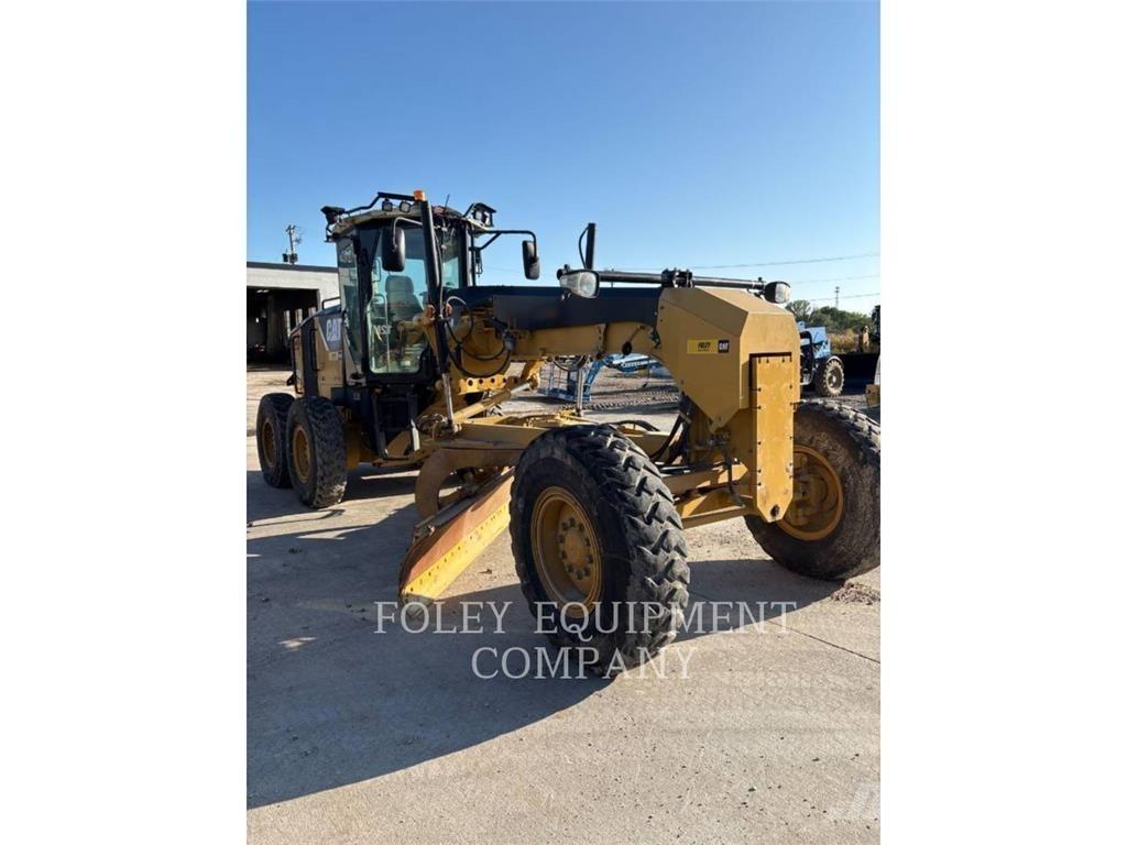 CAT 12M Grader