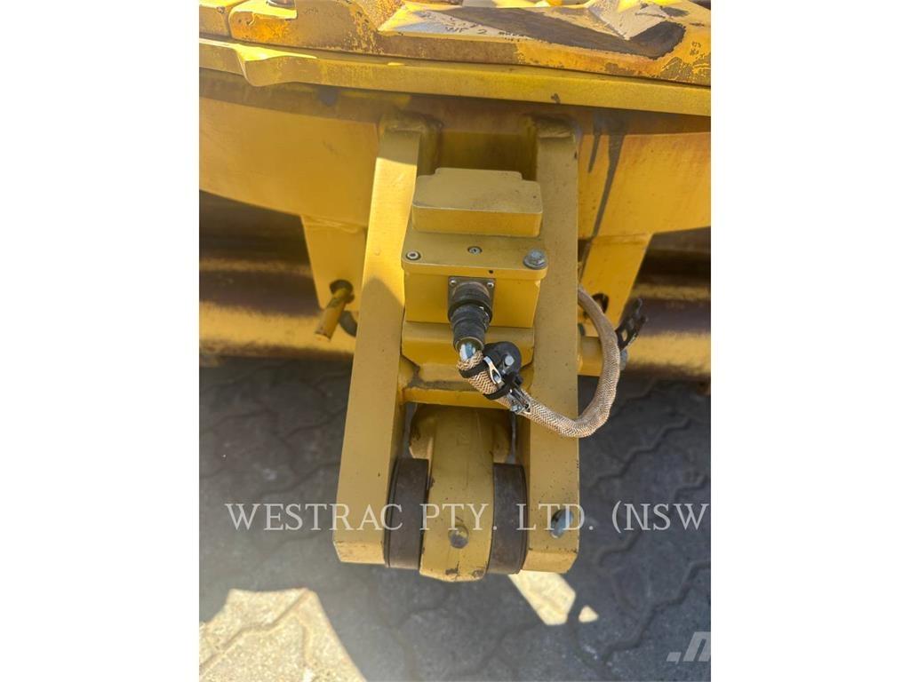 CAT 12M Grader