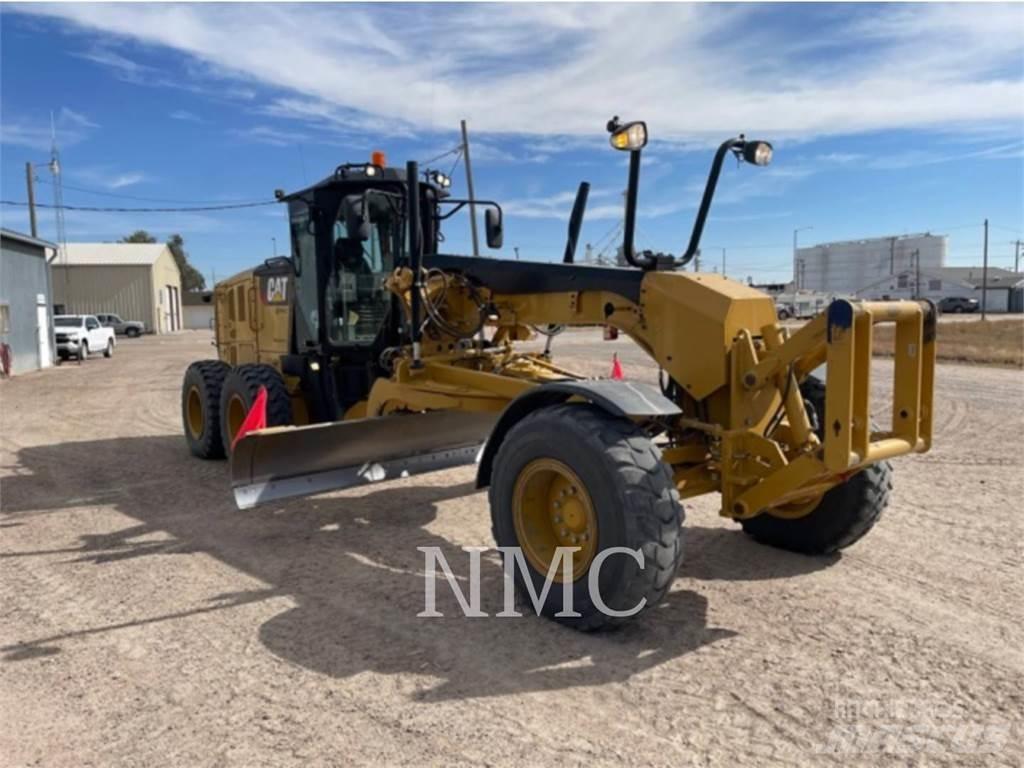 CAT 12M3 Grader