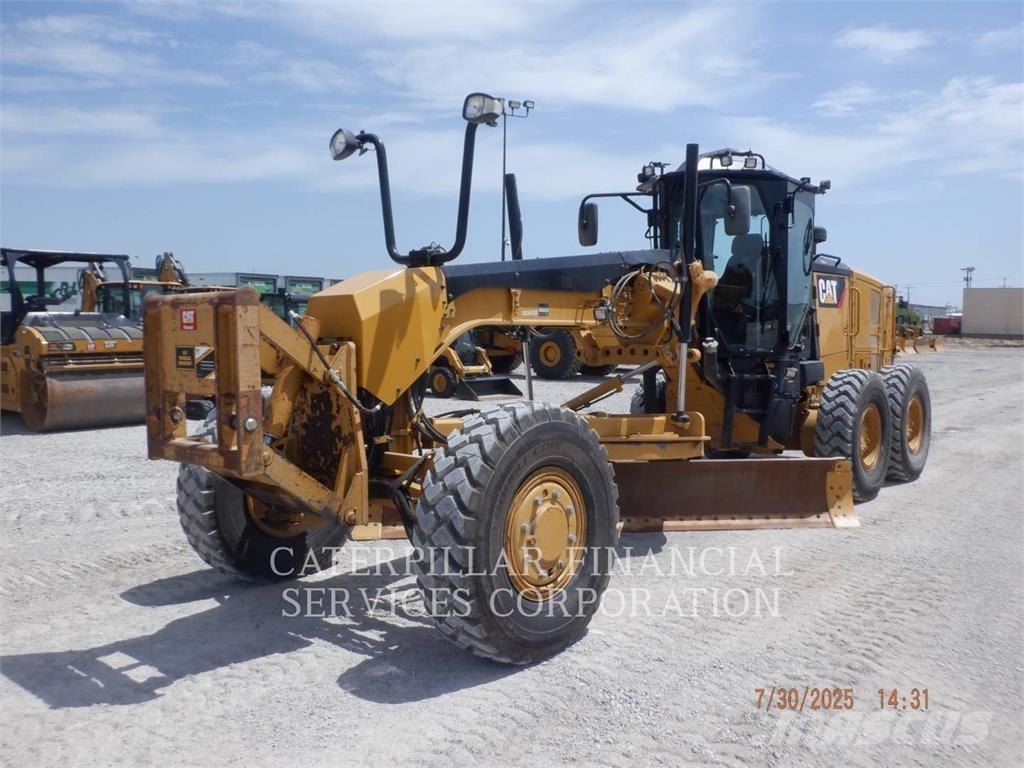 CAT 12M3AWD Grader