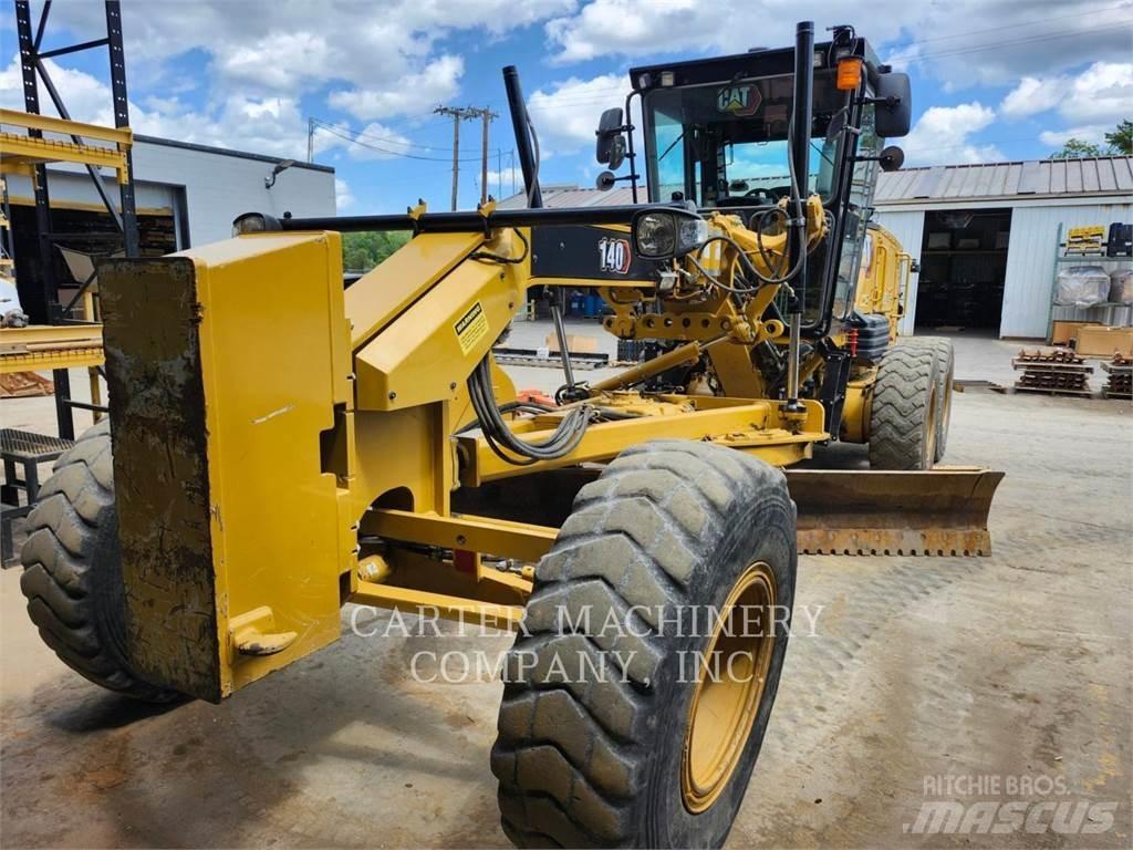 CAT 140 Grader