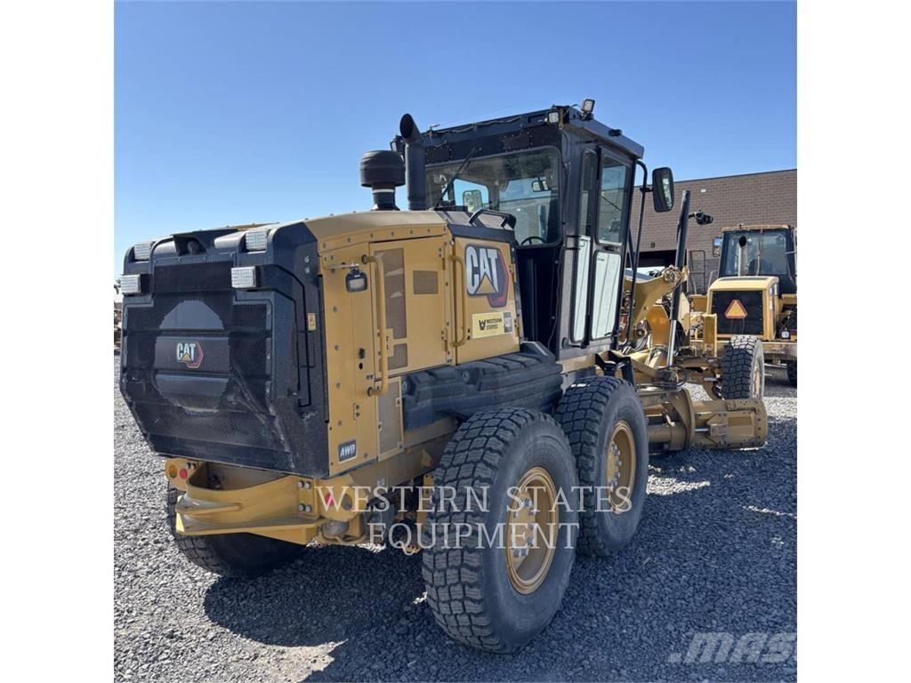 CAT 140 Grader