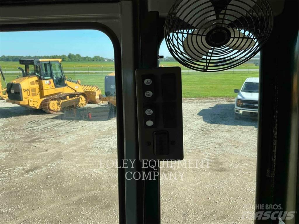 CAT 140-13AWL Grader