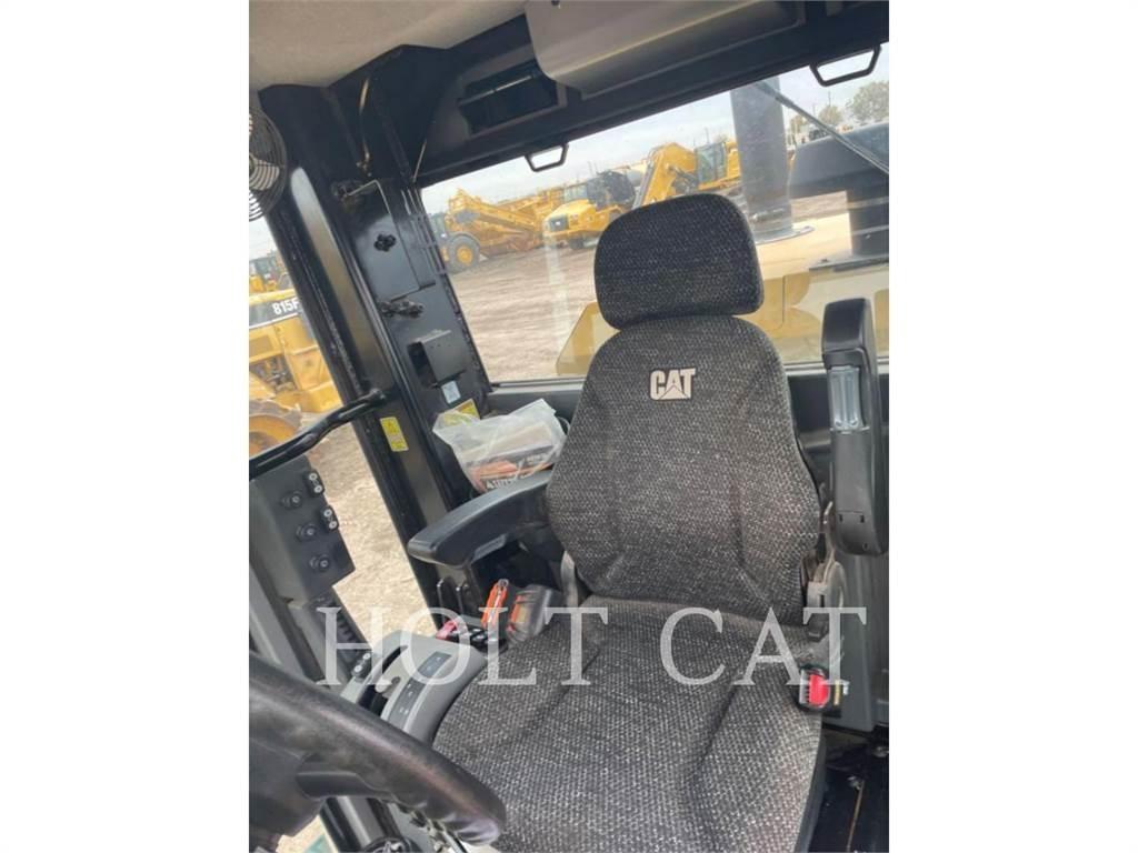 CAT 140GC AWD Grader