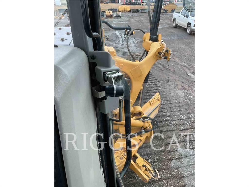 CAT 140M LC17 Grader